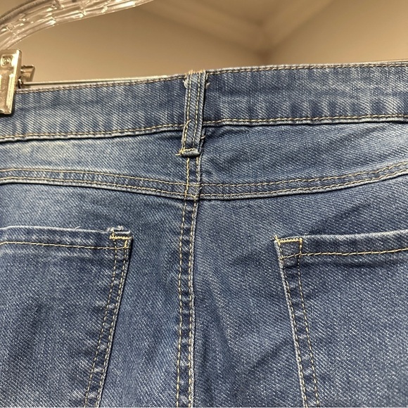 D. Jeans Straight Leg Cuffed Ankle Jeans Medium Wash Whiskered Plus Size 16 - Picture 11 of 14